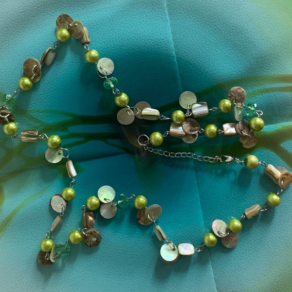 Sparkling Green Necklace - Picture 9 of 16
